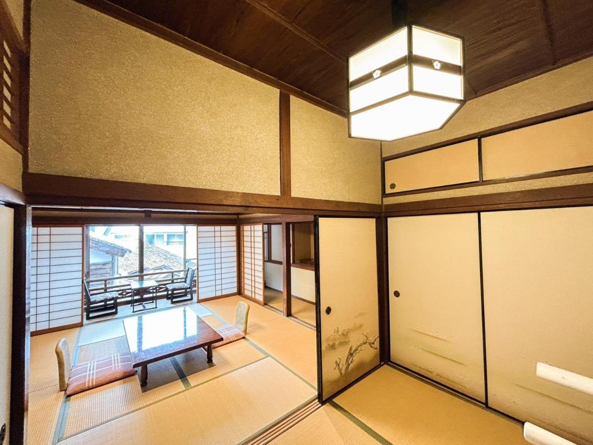 Sangai Ryokan Gotsu Bagian luar foto